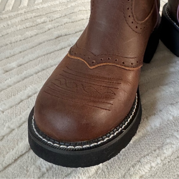 Justin Cowboy Boots - Picture 5 of 10